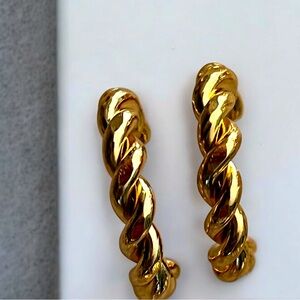 New Gold Twisted Hoop Earrings